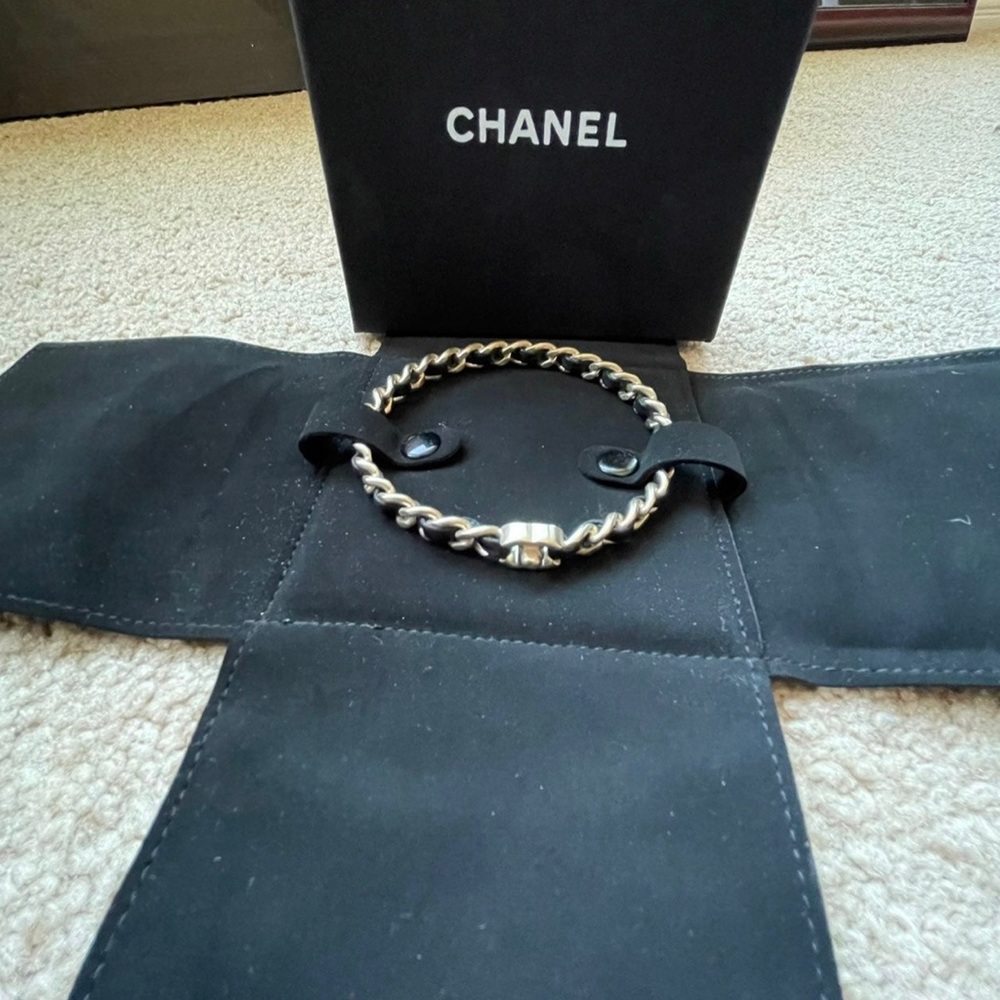 Chanel Interwoven Bangle Bracelet - Automatic - image 7